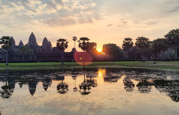 Angkor Wat Small Group/Sun Rise Tours
